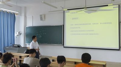 广西汽车集团有限公司汽车专家到我校进行岗前培训