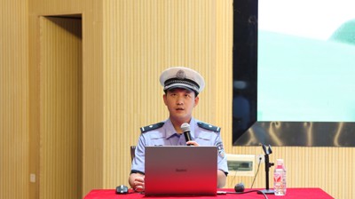 深化交通安全 共筑乐投网站文明|我校成功举办道路交通安全宣传讲座